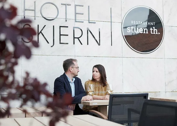 מלון Hotel Skjern 3*