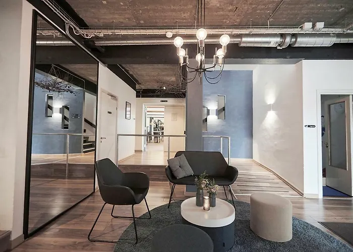 Hotel Skjern מלון 3*