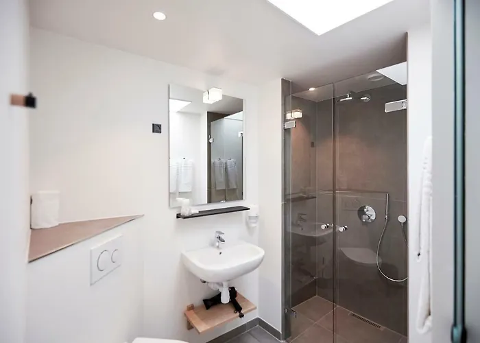 Hotel Skjern מלון 3*